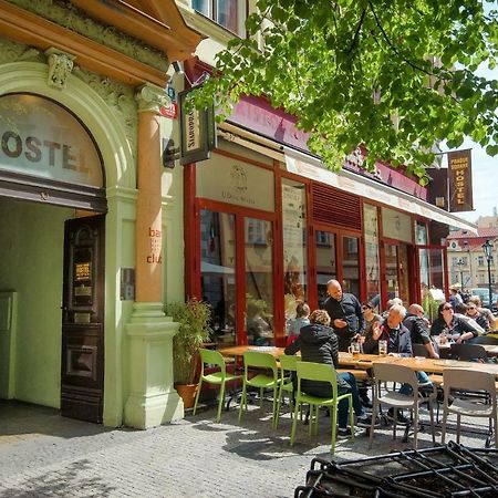 Best Spot Hostel Praha Bagian luar foto