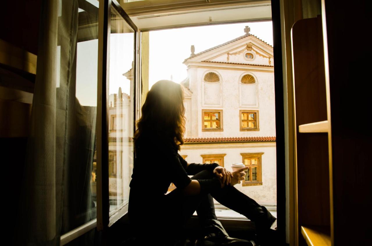 Best Spot Hostel Praha Bagian luar foto