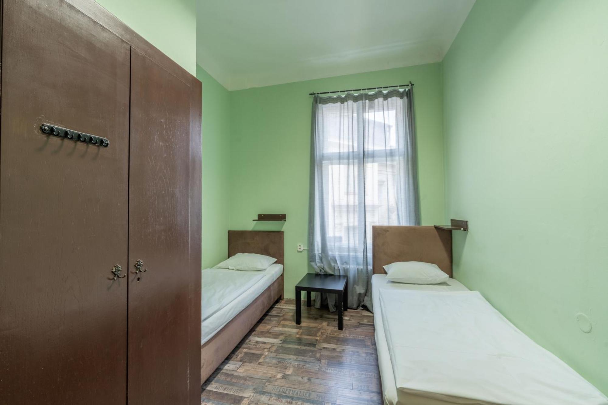 Best Spot Hostel Praha Bagian luar foto